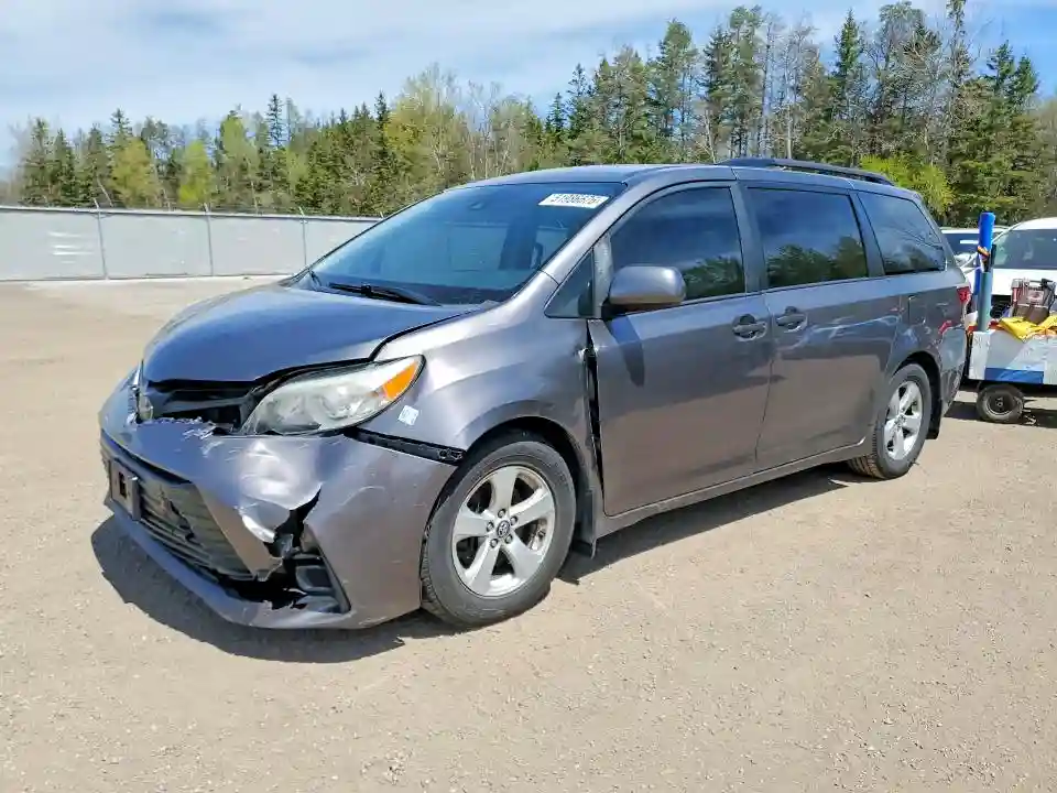 5TDZZ3DC8KS967829 2019 TOYOTA SIENNA-0