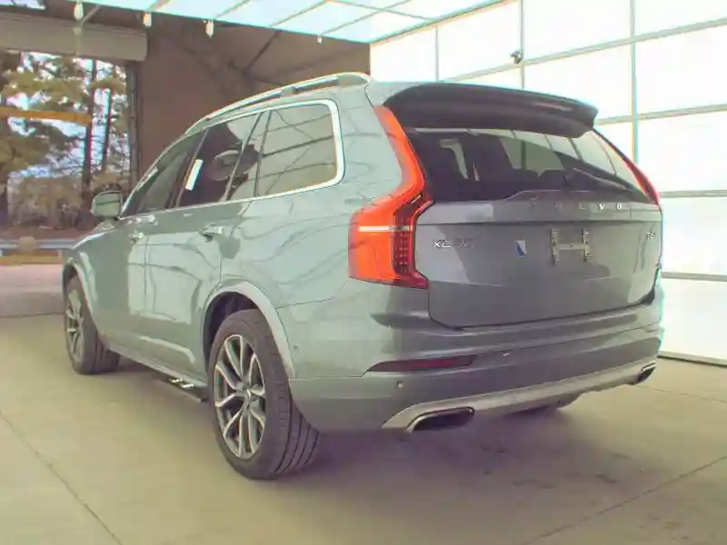 YV4A22PK1H1112147 2017 VOLVO XC90-2