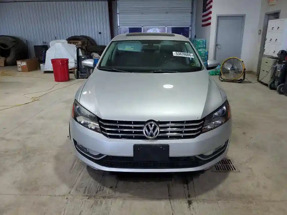 1VWCM7A38CC009094 2012 VOLKSWAGEN PASSAT-4