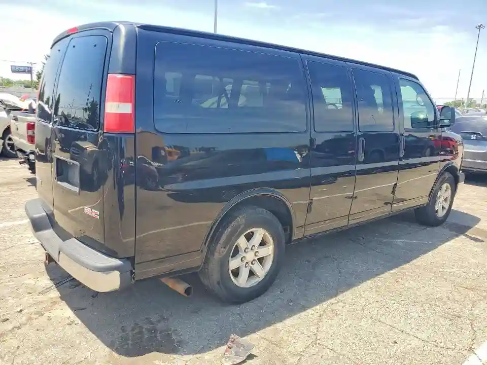 1GKS8CF41D1158607 2013 GMC SAVANA-2