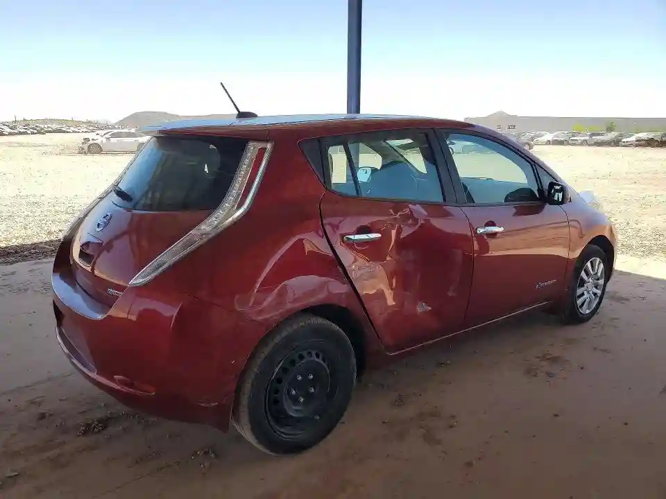 1N4AZ0CP2FC306326 2015 NISSAN LEAF-2
