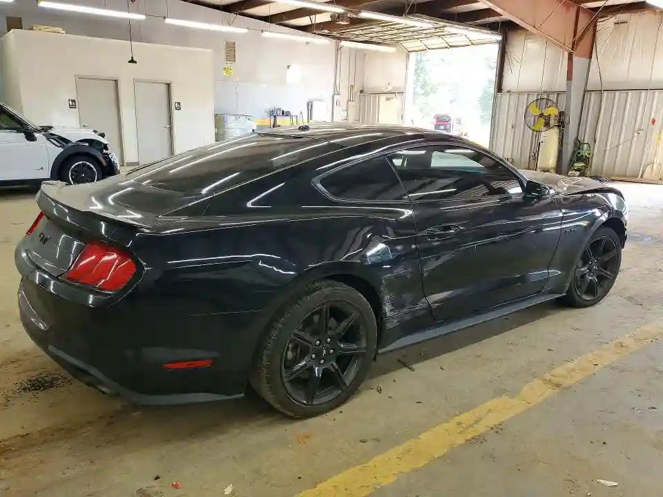 1FA6P8CF3J5161537 2018 FORD MUSTANG-2