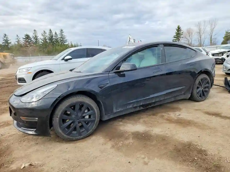 5YJ3E1EB6NF345654 2022 TESLA MODEL 3-0