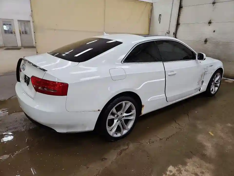 WAULFAFR2AA010612 2010 AUDI A5-2