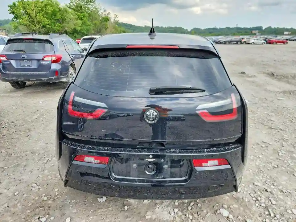 WBY1Z2C5XGV556437 2016 BMW I SERIES-5