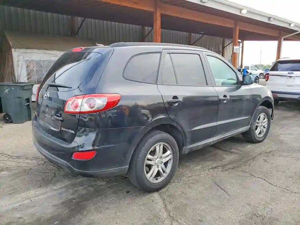 5XYZG3AB2BG025578 2011 HYUNDAI SANTA FE-2