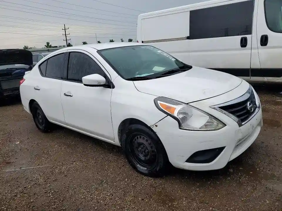 3N1CN7AP2KL878623 2019 NISSAN VERSA-3