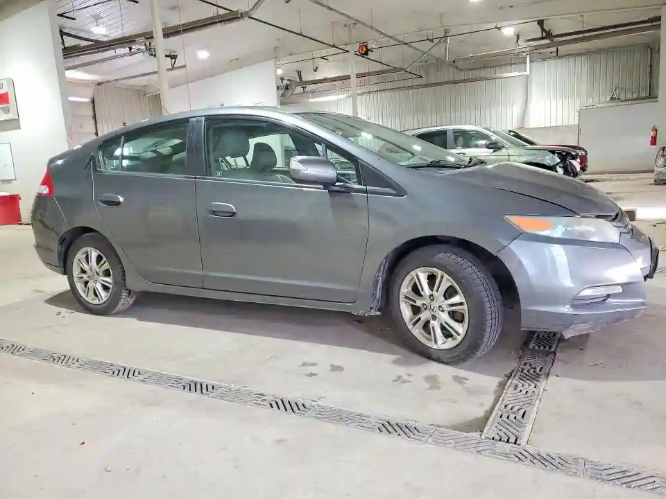 JHMZE2H78AS004520 2010 HONDA INSIGHT-3