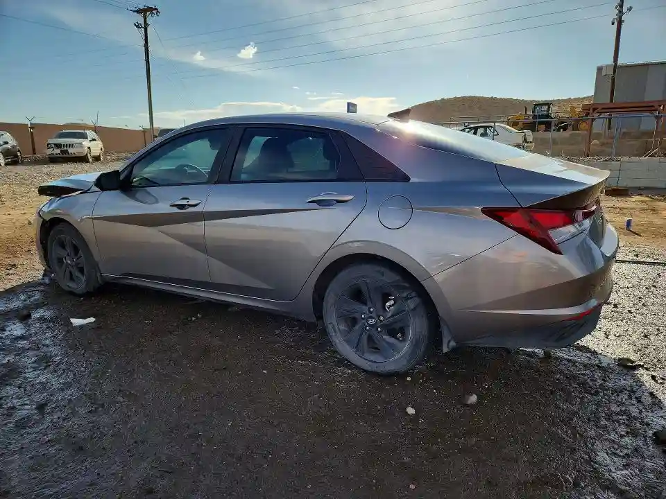 KMHLM4AG5NU254108 2022 HYUNDAI ELANTRA-1