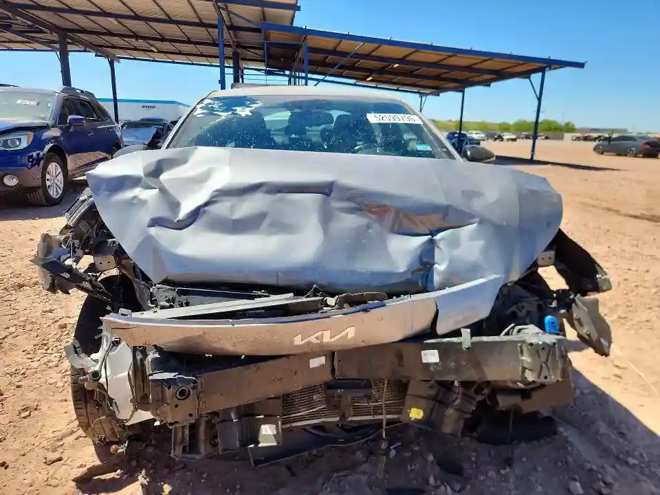 3KPF54AD7NE421832 2022 KIA FORTE-4