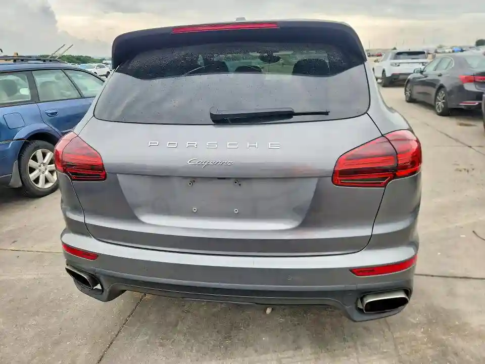 WP1AA2A27GKA14181 2016 PORSCHE CAYENNE-5