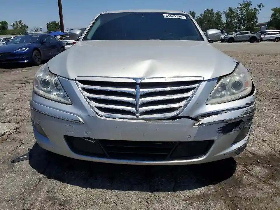 KMHGC4DF8BU129395 2011 HYUNDAI GENESIS-4