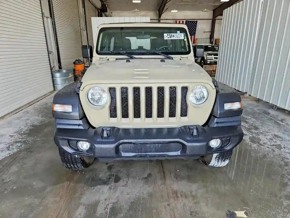 1C4HJXDG8NW227103 2022 JEEP WRANGLER-4
