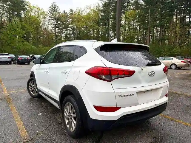 KM8J3CA41JU714885 2018 HYUNDAI TUCSON-2