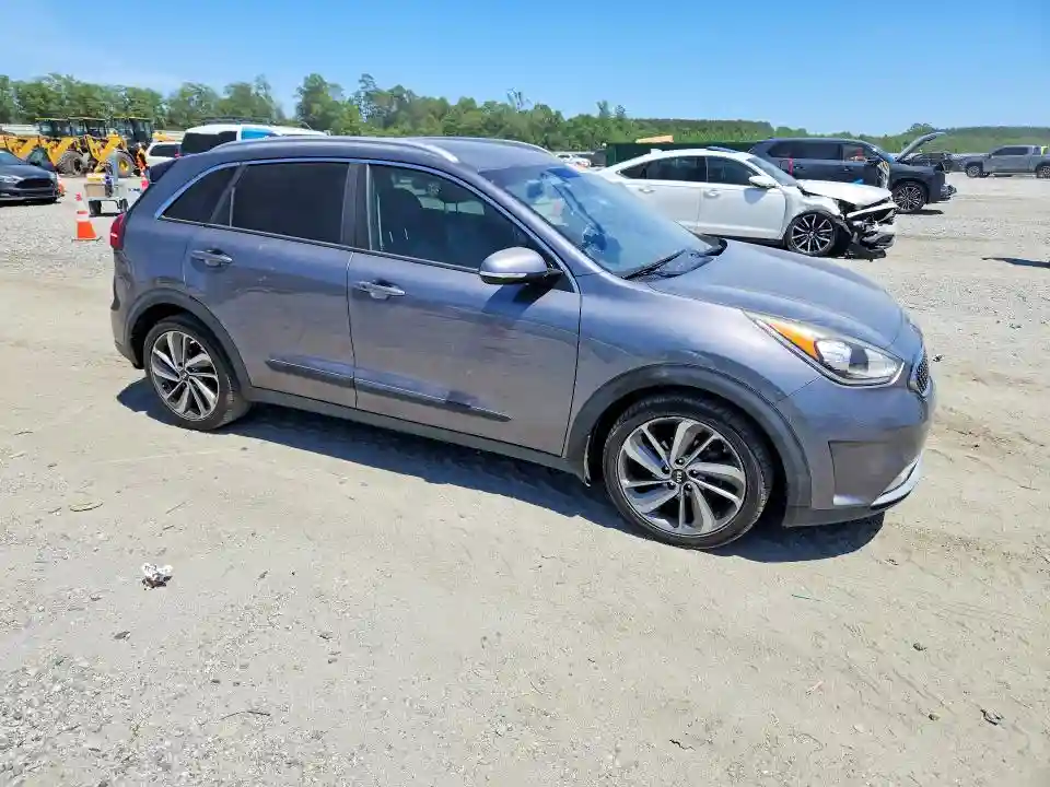 KNDCE3LC3H5090507 2017 KIA NIRO-3