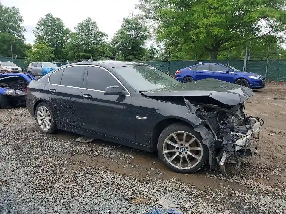 WBA5B3C55GG253631 2016 BMW 5 SERIES-3