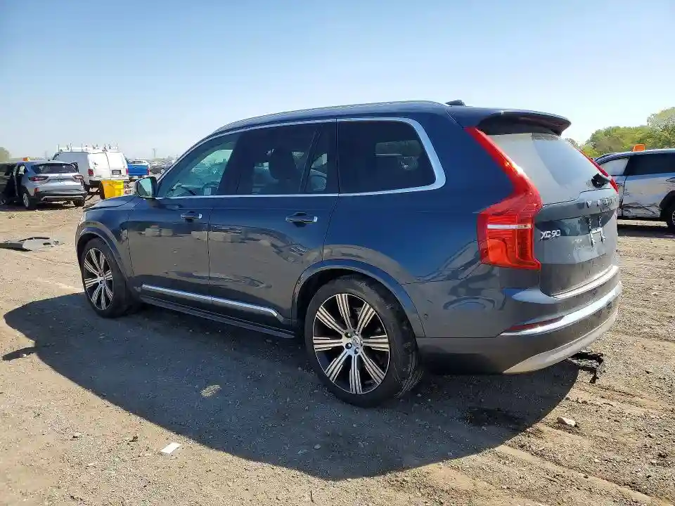 YV4A22PL5N1798407 2022 VOLVO XC90-1