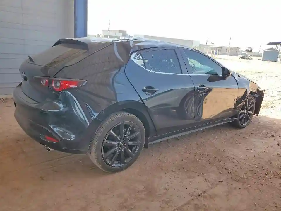 JM1BPAKL3T1851483 2026 MAZDA 3 SELECT S-2