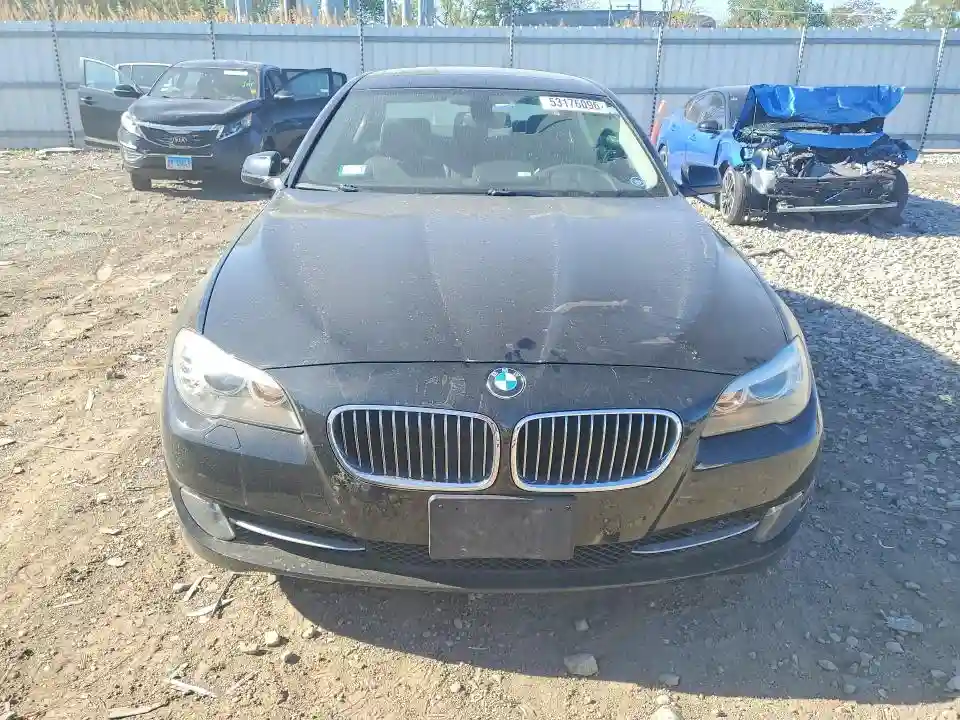 WBAFR1C55BC745421 2011 BMW 5 SERIES-4