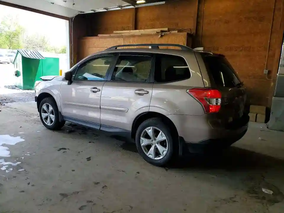 JF2SJADC4GH401421 2016 SUBARU FORESTER-1