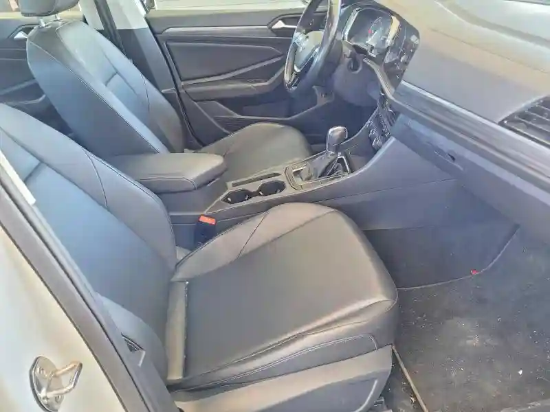 3VWE57BU5KM055637 2019 VOLKSWAGEN JETTA-4