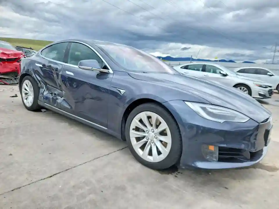 5YJSA1E23HF188967 2017 TESLA MODEL S-3