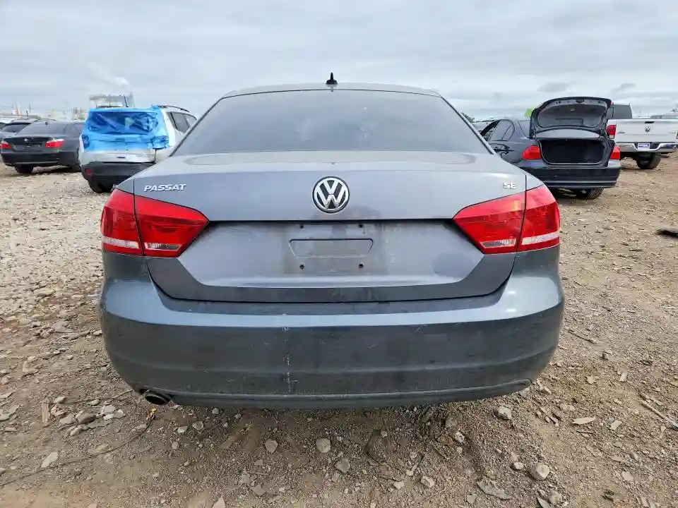 1VWBP7A31CC011630 2012 VOLKSWAGEN PASSAT-5