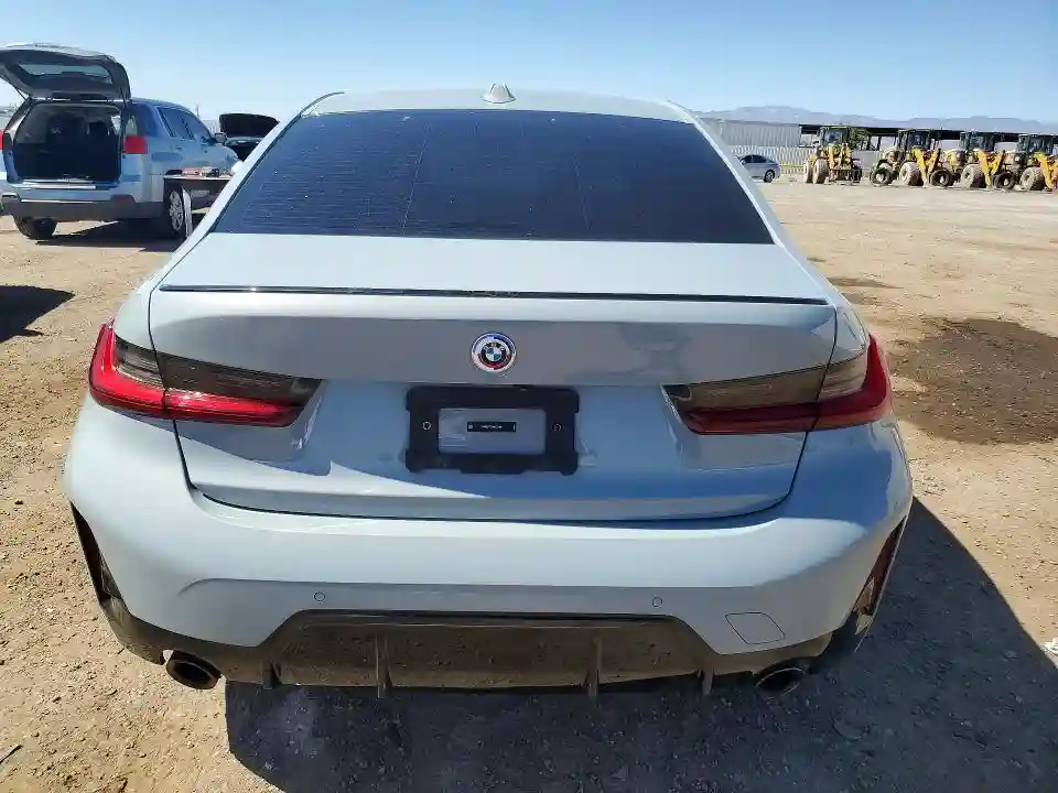 3MW69FF05R8E51001 2024 BMW 3 SERIES-5