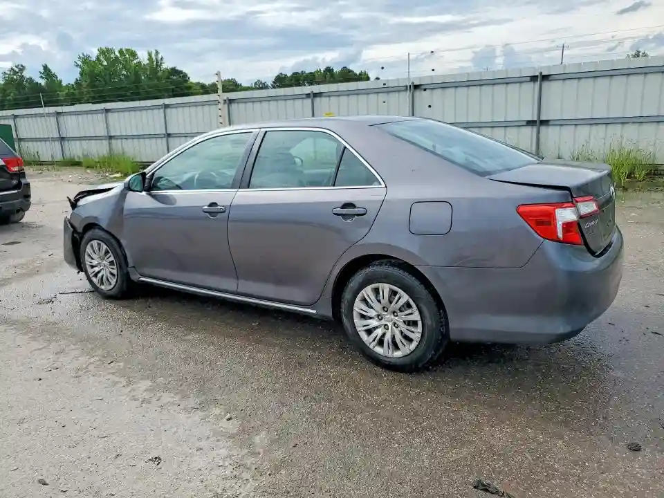 4T1BF1FK0EU391684 2014 TOYOTA CAMRY-1