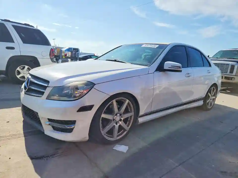 WDDGF4HB4ER314561 2014 MERCEDES-BENZ C-CLASS-0