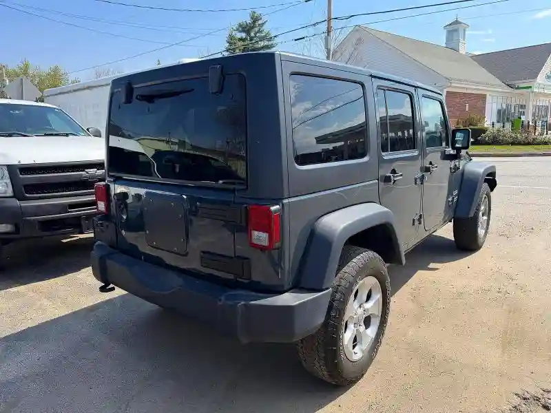 1C4HJWDG6HL649855 2017 JEEP WRANGLER-2