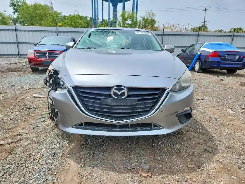 JM1BM1U7XG1334986 2016 MAZDA 3-4