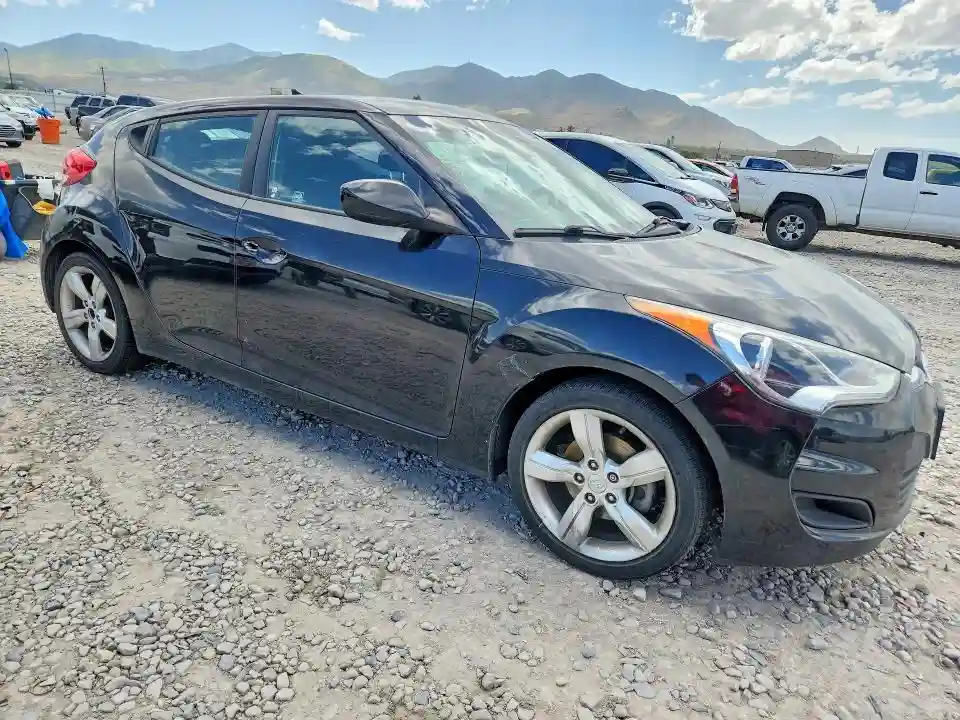 KMHTC6AD4FU243686 2015 HYUNDAI VELOSTER-3