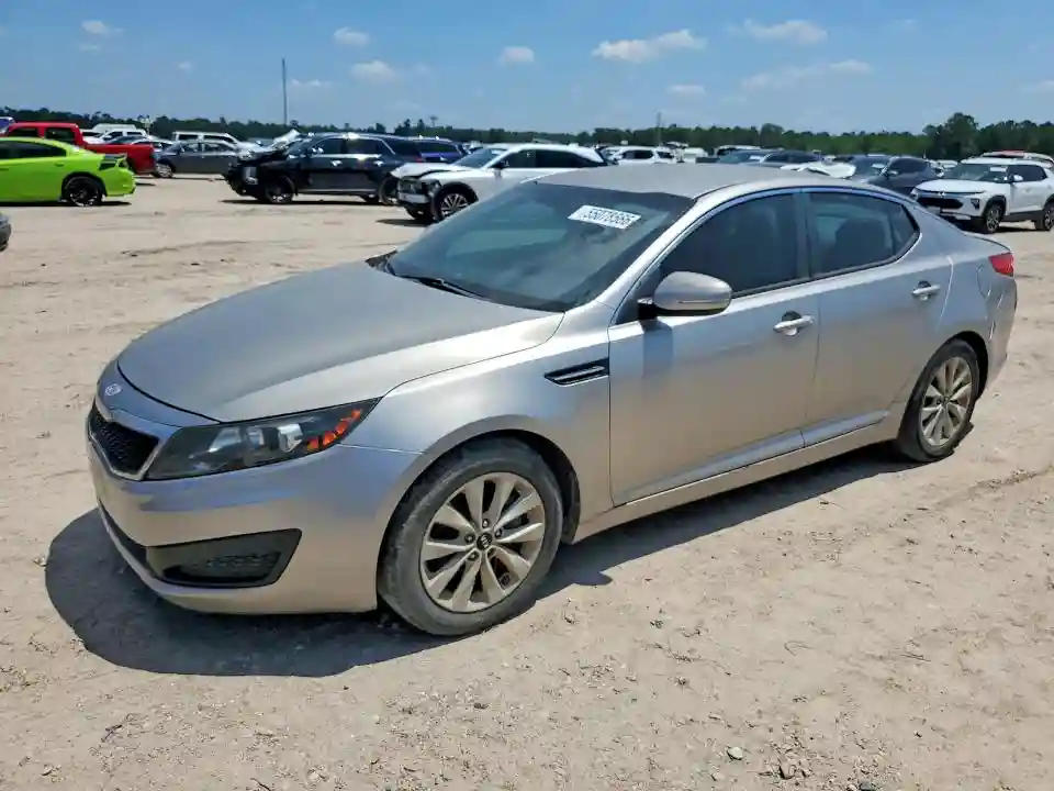 KNAGM4A73B5131805 2011 KIA OPTIMA-0