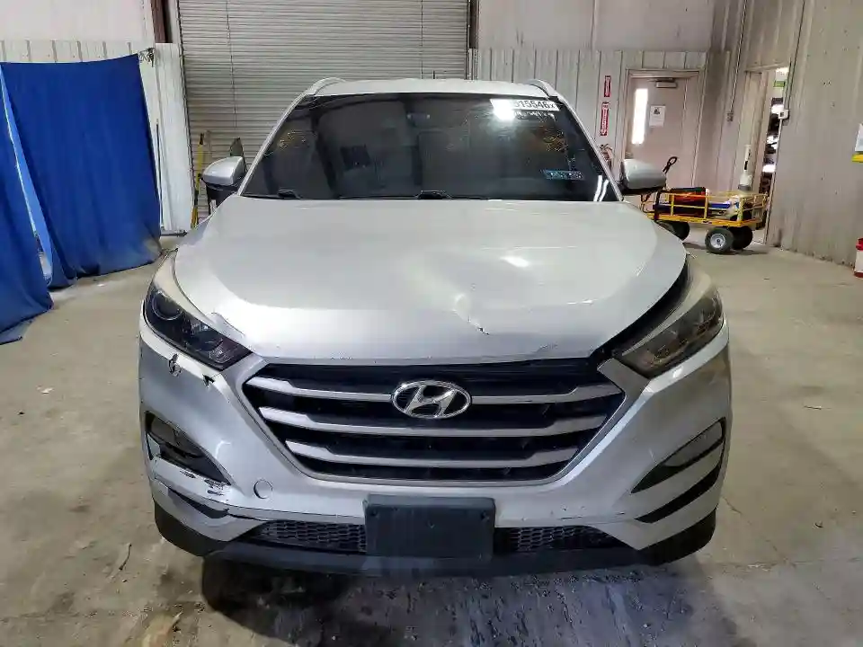 KM8J33A47HU376323 2017 HYUNDAI TUCSON-4