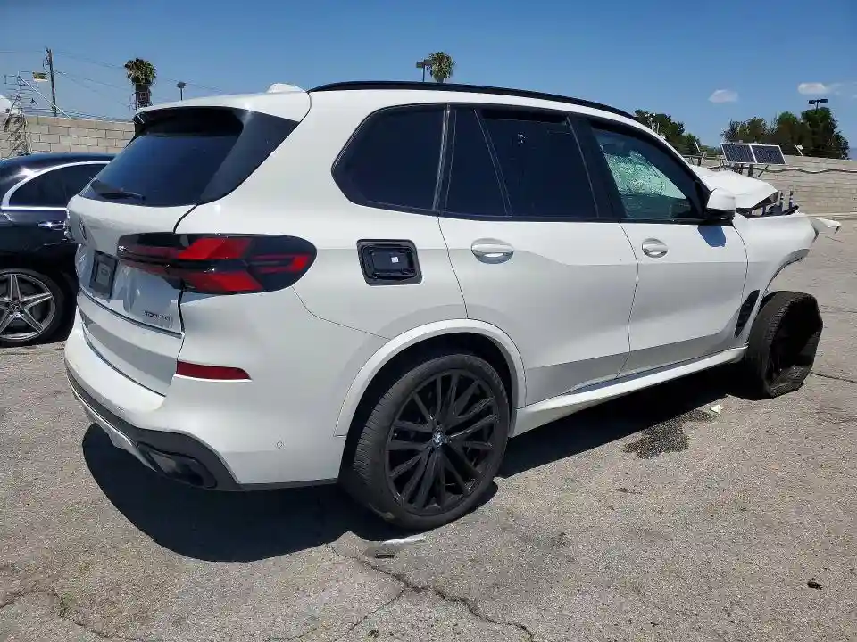 5UX23EU03R9S86229 2024 BMW X5-2