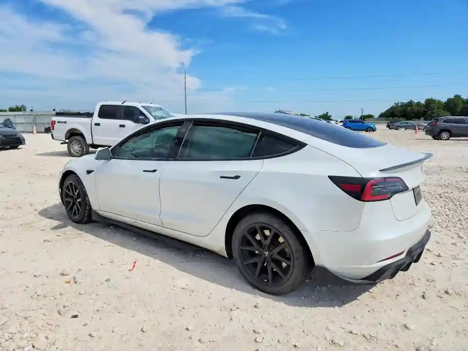 5YJ3E1EA7PF549499 2023 TESLA MODEL 3-1