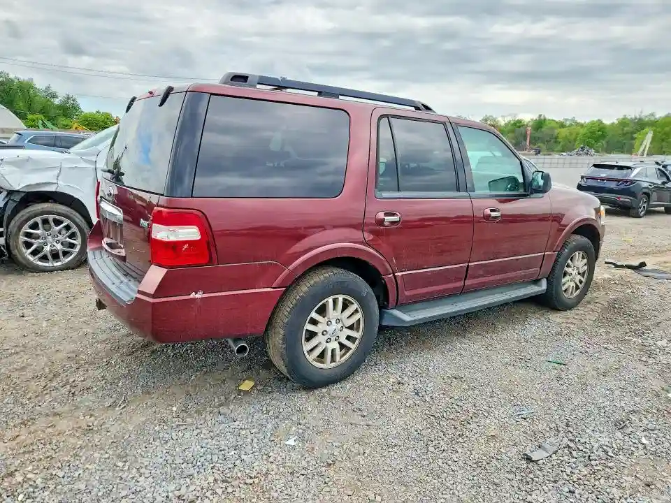 1FMJU1J51DEF00973 2013 FORD EXPEDITION-2