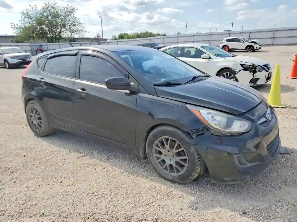 KMHCT5AE7EU192900 2014 HYUNDAI ACCENT-3