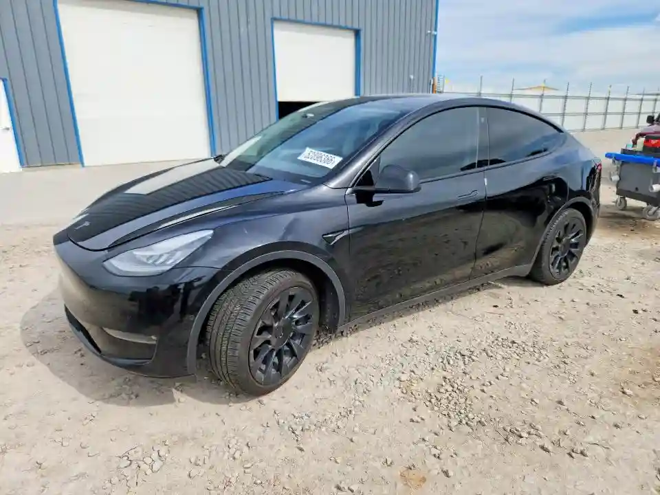 7SAYGDEE6NF447826 2022 TESLA MODEL Y-0