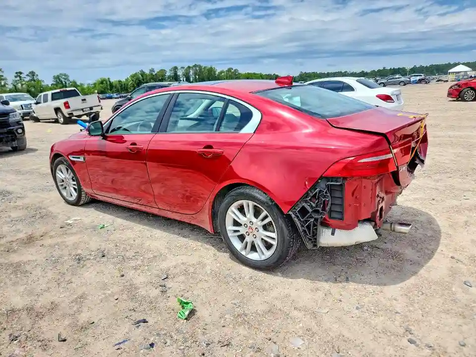 SAJAD4BG1HA973132 2017 JAGUAR XE-1