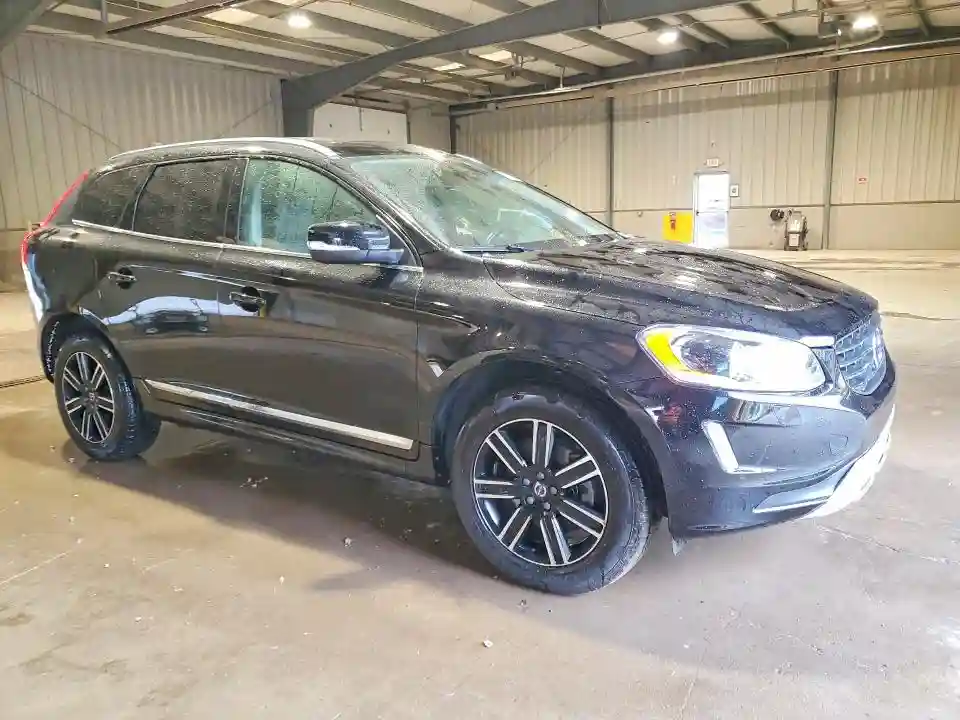 YV440MRR9H2216520 2017 VOLVO XC60-3