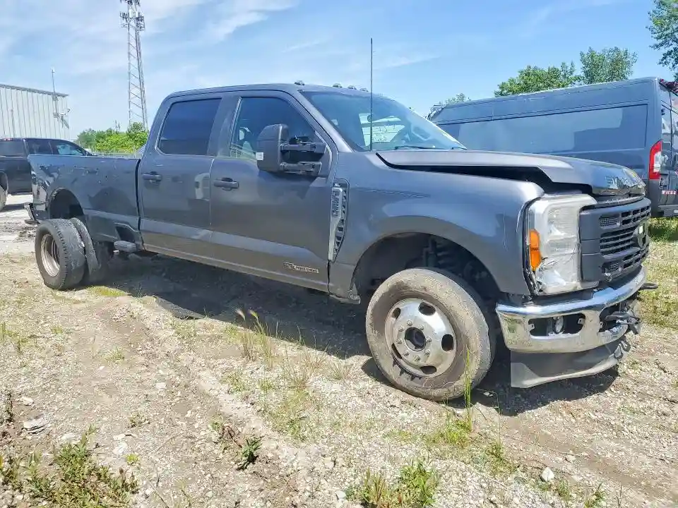 1FT8W3DT4REE37832 2024 FORD F350-3