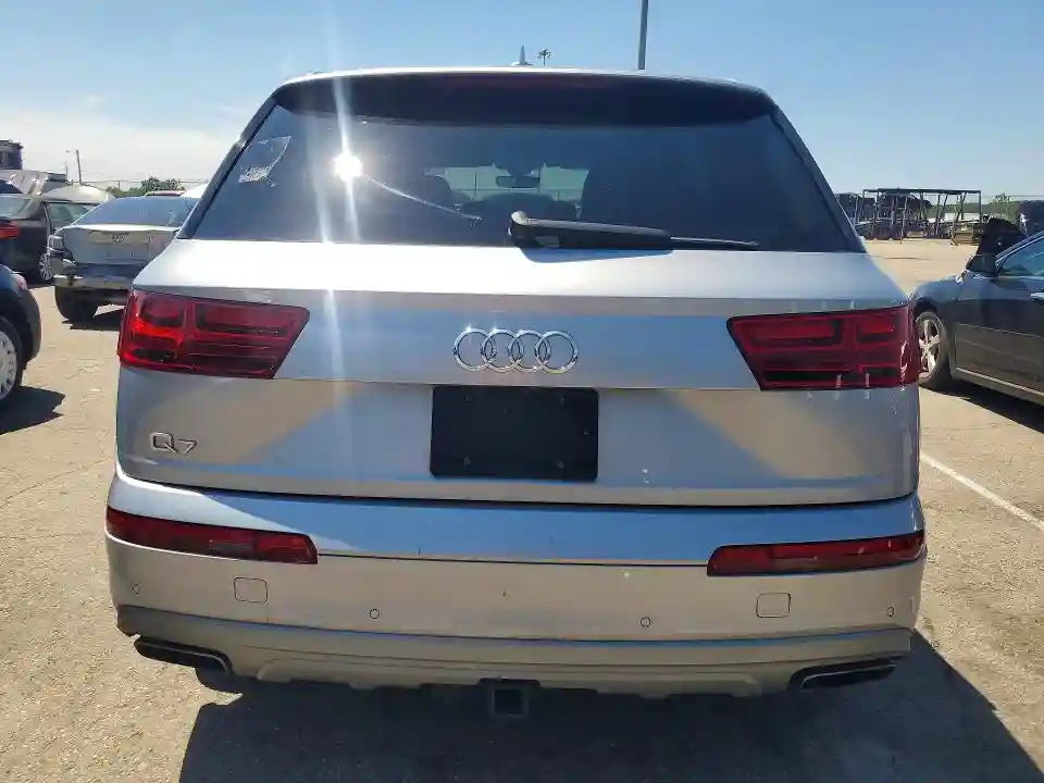 WA1LAAF7XKD001053 2019 AUDI Q7-5