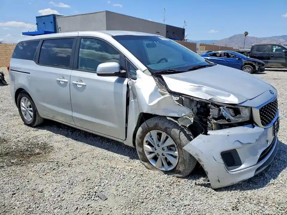 KNDMB5C15J6396616 2018 KIA SEDONA-3