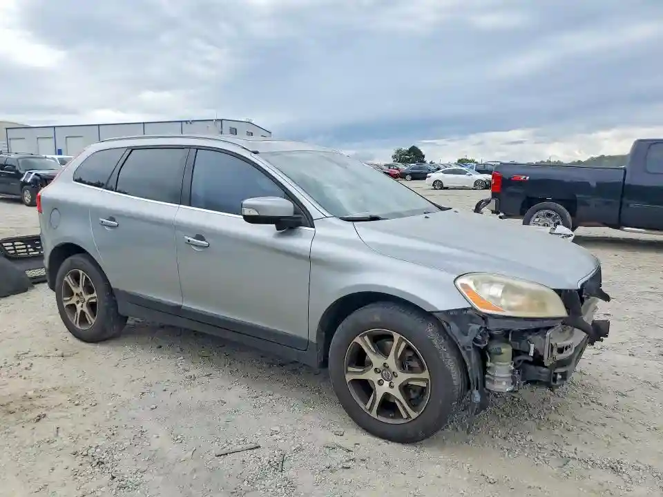 YV4902DZXC2255241 2012 VOLVO XC60-3