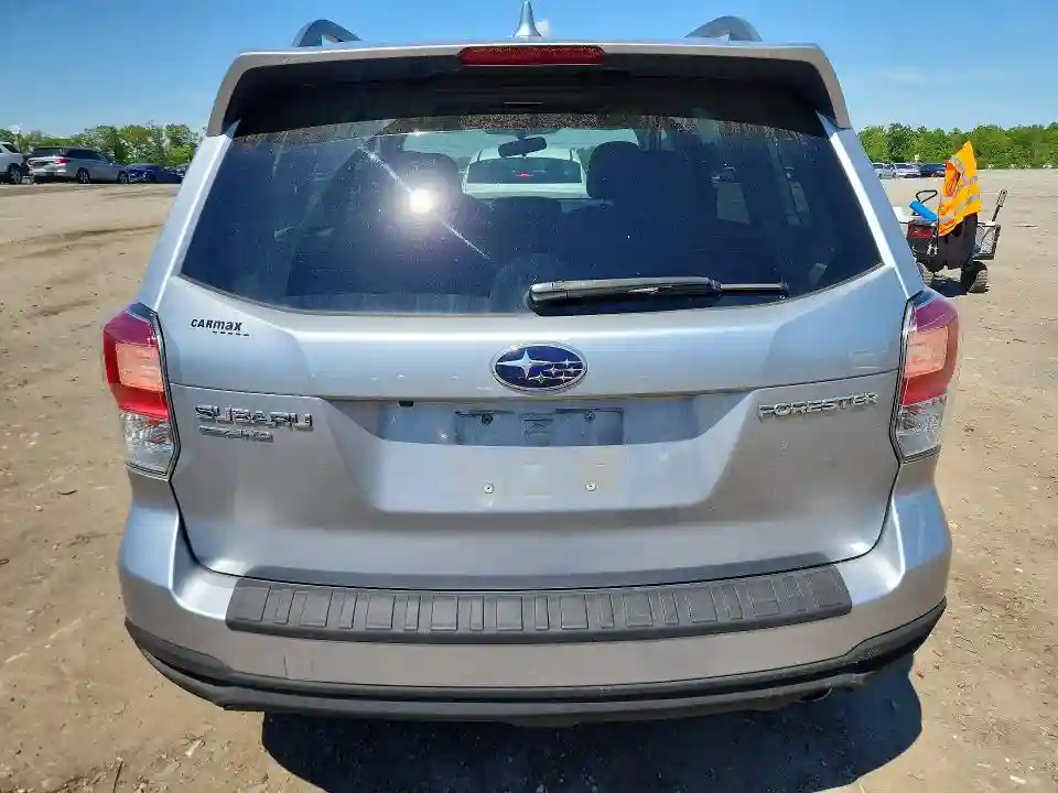 JF2SJAJC4JH500722 2018 SUBARU FORESTER-5