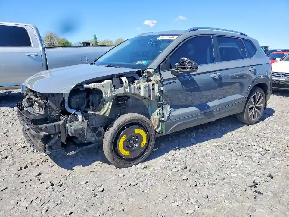 3VVNX7B24PM314753 2023 VOLKSWAGEN TAOS SE-0