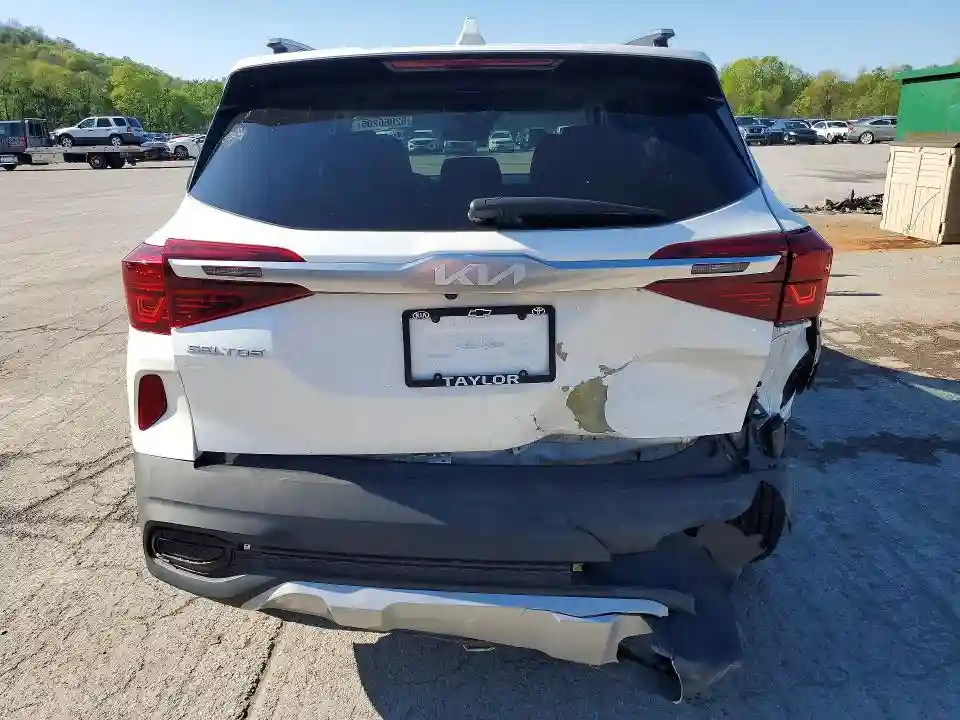 KNDERCAA3N7344960 2022 KIA SELTOS-5