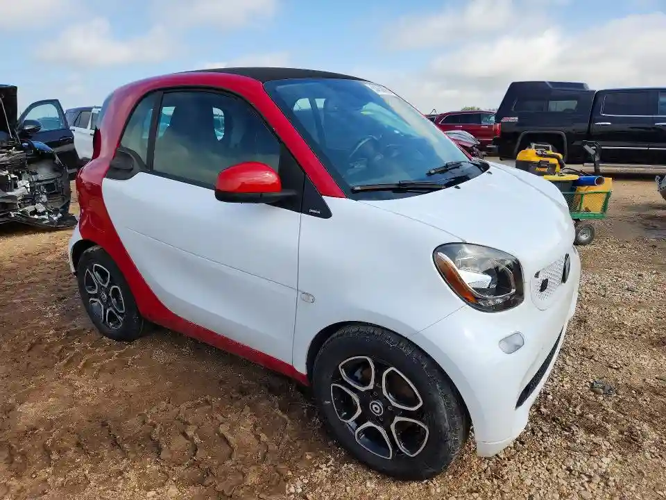 WMEFJ9BA0JK283377 2018 SMART FORTWO-3